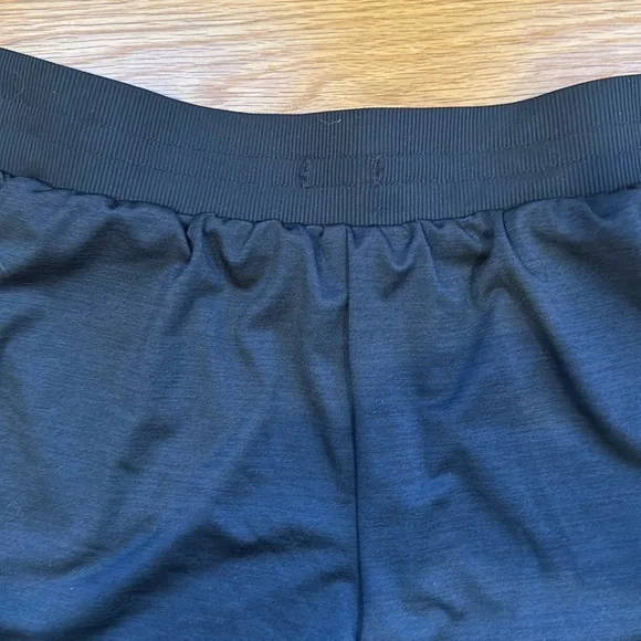 Set of 2 Workout Shorts - Picture 3 of 11